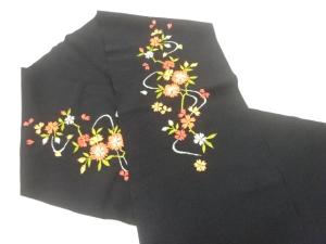 未使用品　花模様刺繍半衿